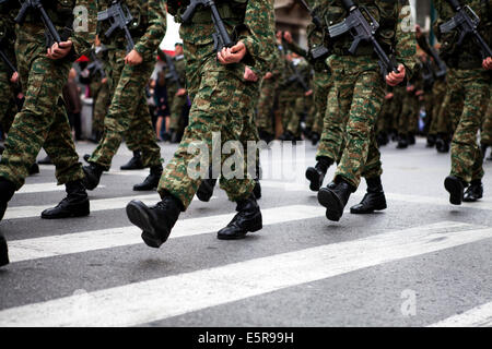 Stivali militari , esercito greco parate a festa nazionale su Atene Foto Stock