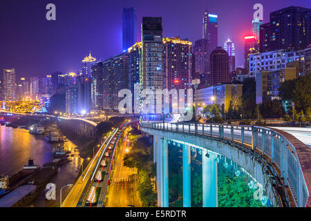 Chongqing Cina notte tempo cityscape. Foto Stock