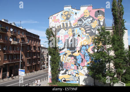 Celebrazione di Chopin di Varsavia nella forma di un grande murale dipinto su un casamento accanto al museo Foto Stock