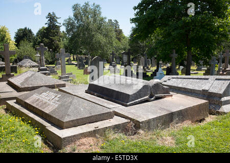 Tombe al Cimitero Maggiore di Exeter, England, Regno Unito Foto Stock