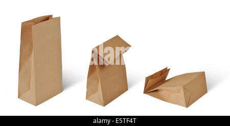 Sacchetti di carta isolato su bianco Foto Stock