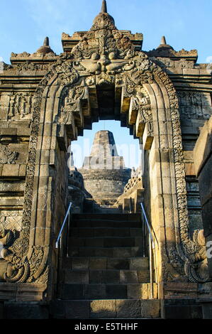 Complesso del tempio di Borobodur, Sito Patrimonio Mondiale dell'UNESCO, Java, Indonesia, Asia sud-orientale, Asia Foto Stock