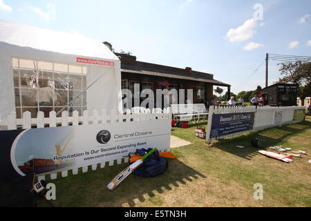 1 agosto 2014. Mistley Cricket Club Club House in Essex Foto Stock