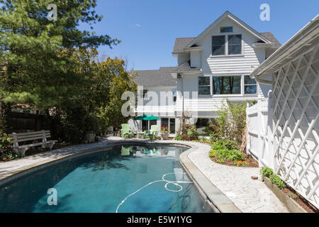 Suburban Showcase House Con Piscina Privata, Stati Uniti Foto Stock