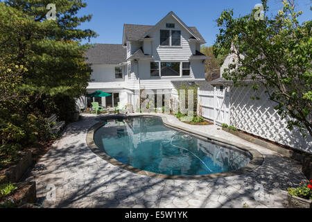 Suburban Showcase House Con Piscina Privata, Stati Uniti Foto Stock