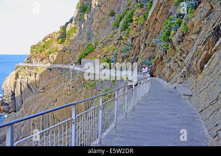 Per chi ama fare jogging lungo le Cinque Terre trail Foto Stock