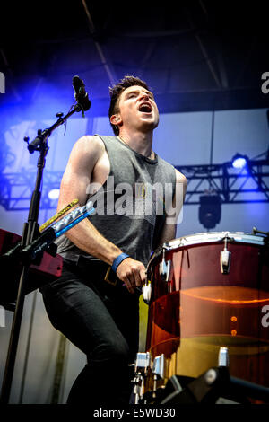 Toronto, Ontario, Canada. Il 6 agosto, 2014. Indie rock band 'a piedi la luna' perfromed a Echo Beach a Toronto. I membri della band: NICHOLAS PETRICCA, KEVIN RAY, SEAN WAUGAMAN, ELI MAIMAN Credit: Igor Vidyashev/ZUMA filo/Alamy Live News Foto Stock