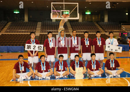 Funabashi Arena, Chiba, Giappone. Il 7 agosto, 2014. Meisei team Group, agosto 7, 2014 - Basket : 2014 All Japan Inter High School campionati, uomini vittoria cerimonia al Funabashi Arena, Chiba, Giappone. © YUTAKA AFLO/sport/Alamy Live News Foto Stock