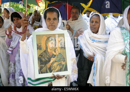 Milano (Italia), la celebrazione per la Natività della Madonna nella chiesa ortodossa della comunità Eritrea Foto Stock