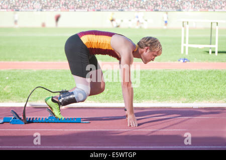 Sprinter in posizione di avviamento Foto Stock