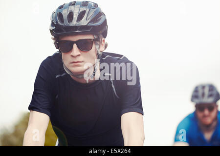 I ciclisti sulle loro moto Foto Stock