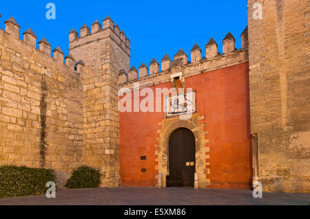 Royal Alcazar, Porta del Leone, Siviglia, regione dell'Andalusia; Spagna Europa Foto Stock