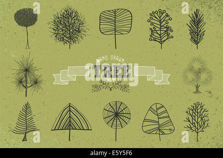 Unici disegnati a mano retrò tree set di icone. Etichetta vintage e green grunge design dello sfondo. EPS10 file vettoriale organizzati in strati Foto Stock