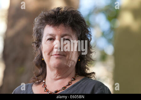 Carol Ann Duffy, Gran Bretagna la prima donna poeta laureato che compaiono all'Edinburgh International Book Festival, 2014, in apertura di giornata. Edimburgo, Scozia, Regno Unito. 9 agosto 2014 Foto Stock