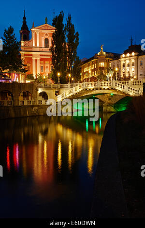 La Slovenia Ljubljana, chiesa francescana e ponte triplo Foto Stock