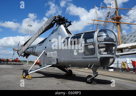 1952 Westland Dragonfly Elicottero a Chatham Historic Dockyard, Kent, England, Regno Unito Foto Stock