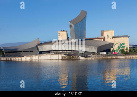 Inghilterra, Manchester, Salford, le banchine, Imperial War Musei Nord Foto Stock