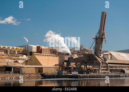 Zinco elettrolitico opere sul fiume Derwent a Hobart, in Tasmania, Australia. Attualmente di proprietà di Nyrstar. Foto Stock