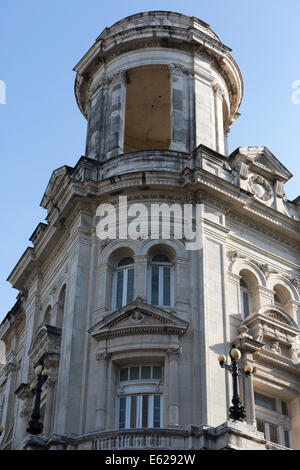 Torre angolare, Museo Nazionale di Belle Arti di L'Avana (Museo Nacional de Bellas Artes de La Habana) a l'Avana, Cuba Foto Stock