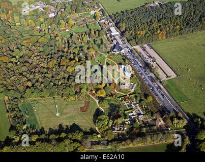 Vista aerea della RHS Harlow Carr Gardens vicino a Harrogate, North Yorkshire, Regno Unito Foto Stock