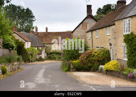 Regno Unito Inghilterra, Dorset, Marnhull, Burton Street, case Foto Stock