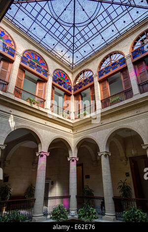 Cortile Centrale, Hotel Palacio O'Farrill, Old Havana, Cuba Foto Stock