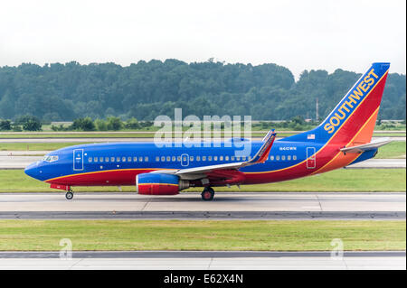 Southwest Airlines è pronto per il decollo all'aeroporto internazionale di Atlanta. (USA) Foto Stock