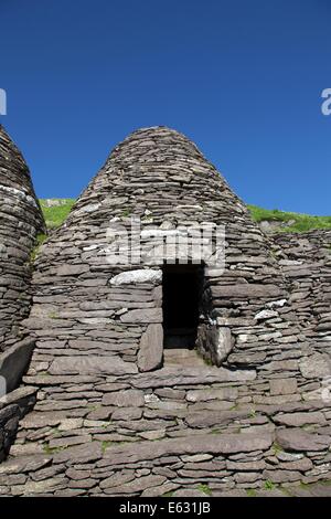 Isole Skellig Rep. Irlanda. Rimane del VI secolo il monastero di Skellig Michael (grande Skellig) abitazione cellule. Foto Stock