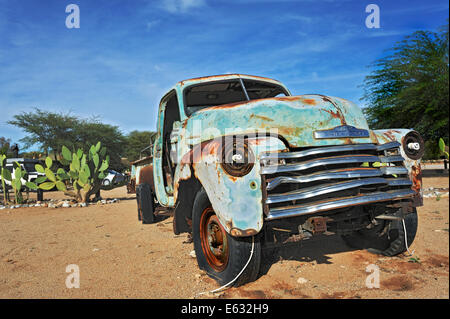 Chevrolet auto rottamata con lampadine a risparmio energetico, Solitaire, storicamente Areb dal 1848 un piccolo insediamento privato sullo stesso Foto Stock