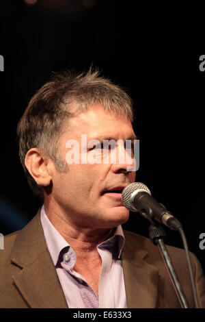 Iron Maiden di Bruce Dickinson assiste quest'anno 2014 Great British Beer Festival in London Kensington Olympia Foto Stock