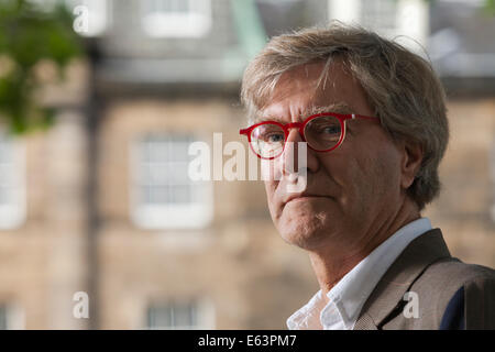 Edimburgo, Scozia, Regno Unito. 13 Ago, 2014. Otto de Kat, autore (Otto de Kat è lo pseudonimo di pensionati publisher Jan Geurt Gaarlandt) al Edinburgh International Book Festival 2014. Edimburgo, Scozia. 13 agosto 2014 Credit: GARY DOAK/Alamy Live News Foto Stock