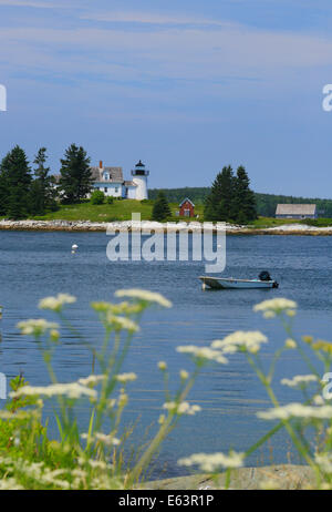 La zucca Island Lighthouse, Eggemoggin, Maine. Stati Uniti d'America Foto Stock