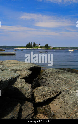 La zucca Island Lighthouse, Eggemoggin, Maine. Stati Uniti d'America Foto Stock