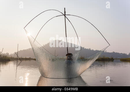 Pesca, Loktak Lago, nr Imphal, Manipur, India Foto Stock