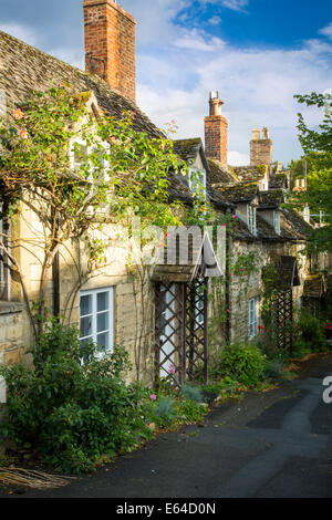 Fila di cottages di Winchcombe, Gloucestershire, Inghilterra Foto Stock