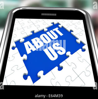 Chi Siamo Smartphone che mostra il contatto e le informazioni sul sito Web Foto Stock