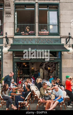 Cafe nel centro storico della città di Copenhagen Foto Stock