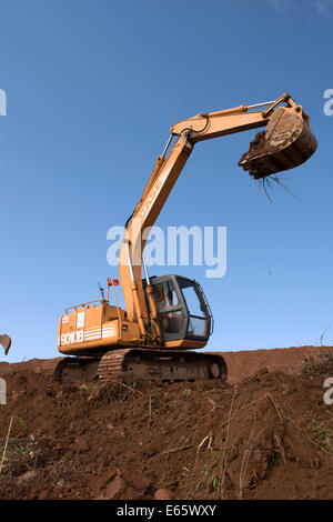 Escavatore Case presso il centro di formazione per gli enti locali 478 ingegnere operativo Training Facility a Meriden, Connecticut. Foto Stock