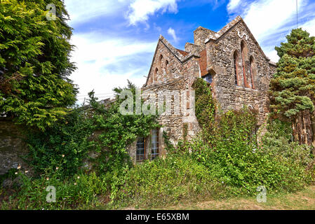 Quarr Abbey è un monastero tra i villaggi di Binstead Fishbourne e sull'Isola di Wight in Inghilterra del sud Foto Stock
