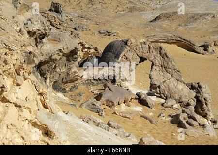 Crystal mountain nel deserto bianco,Egitto Foto Stock