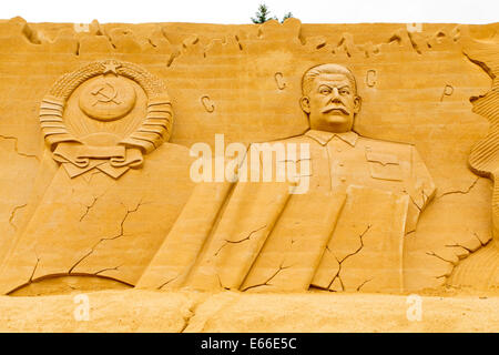 Festival internazionale delle sculture di sabbia a Kulturhuset museum di Blokhus, Danimarca Stalin Foto Stock