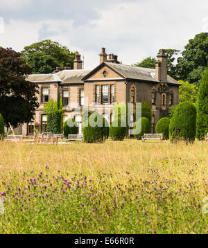 Lotherton Hall, vicino a Leeds, West Yorkshire, Inghilterra, Regno Unito Foto Stock