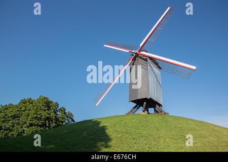 Brges - Wind-mill Sint Janshuismolen Foto Stock