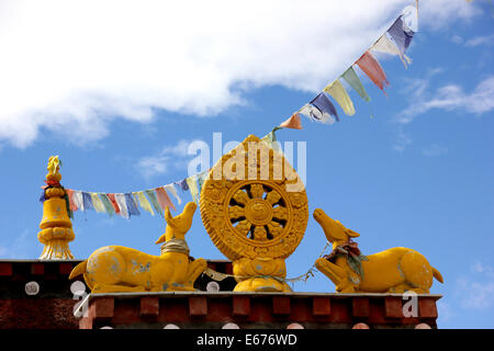 Simboli buddista sul Gompa Nako Foto Stock