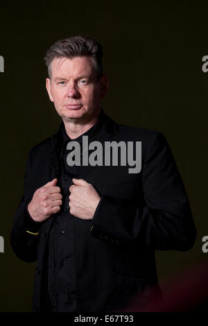 Edinburgh, Regno Unito. 17 Ago, 2014. John Gordon Sinclair, l'attore scozzese ed ora la criminalità scrittore, all'Edinburgh International Book Festival 2014. Edimburgo, Scozia. 17 agosto 2014 Credit: GARY DOAK/Alamy Live News Foto Stock