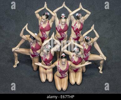 Berlino, Germania. 16 Ago, 2014. Trentaduesima LEN Campionati Europei, team syncronised nuoto. Spagna Synchro Team libero credito finale: Azione Plus sport/Alamy Live News Foto Stock