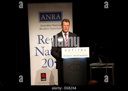 Il Sofitel Sydney Wentworth 61-101 Phillip Street, NSW 2000, Australia. Il 18 agosto 2014. Nella foto è concedere O'Brien, Cattedra di ANRA board e Chief Executive Officer di Woolworths parlando alla sesta nazione Retail pranzo presso il Sofitel Wentworth, Sydney. La nazione Retail conference (ora nel suo sesto anno) si è tenuto presso il Sofitel Wentworth, Sydney ed era indirizzata dall'on. Peter Costello AC che era il Tesoriere sotto John Howard di governo. Copyright Credit: 2014 Richard Milnes/Alamy Live News. Foto Stock