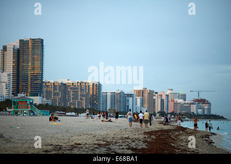 South Beach Ocean Drive a Miami in Florida USA skyline Foto Stock