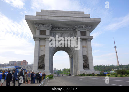 Arco di Trionfo, l'Arco di Trionfo a Pyongyang, Corea del Nord Foto Stock