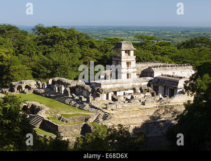 Il Palazzo presso le rovine Maya di Palenque, Chiapas, Messico.